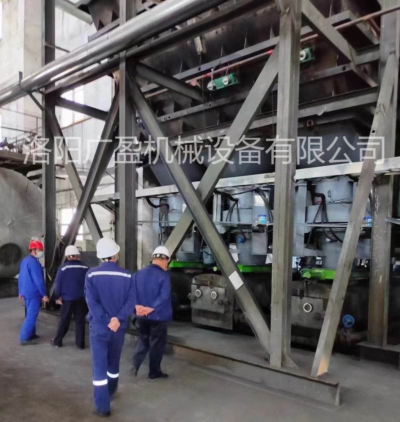 府谷項(xiàng)目煤倉清堵機(jī)安裝調(diào)試完成，運(yùn)行良好！